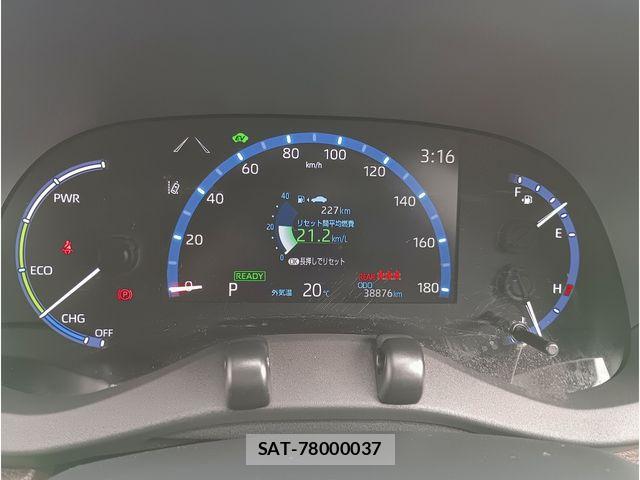Toyota YARIS CROSS 2021-04 7227747-7
