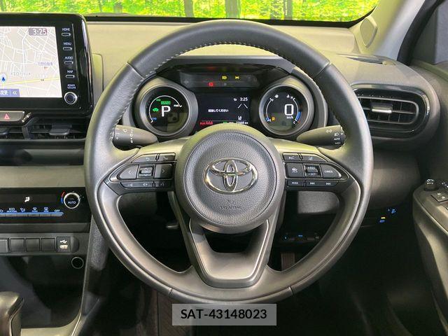 Toyota YARIS CROSS 2021-04 7227749-12