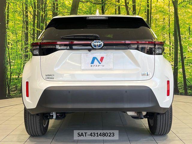Toyota YARIS CROSS 2021-04 7227749-14