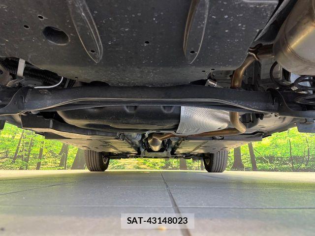 Toyota YARIS CROSS 2021-04 7227749-18