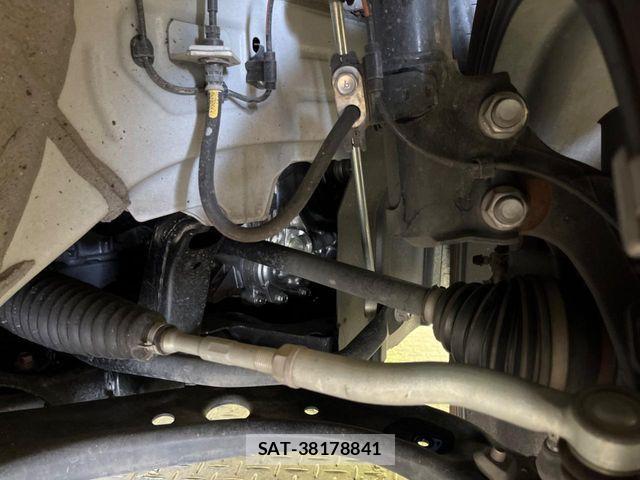 Toyota YARIS CROSS 2025-09 7227802-19
