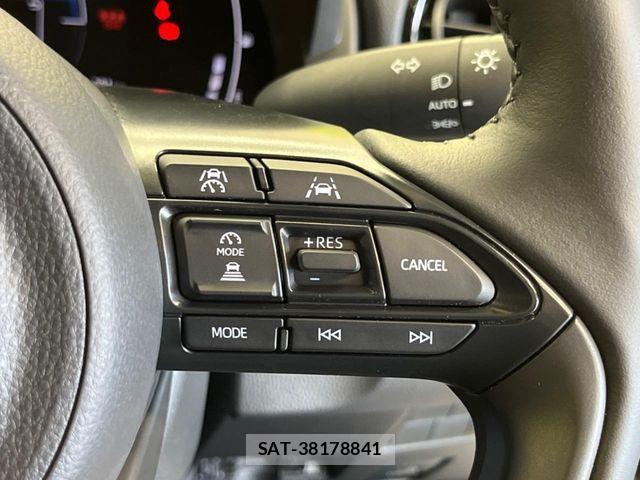 Toyota YARIS CROSS 2025-09 7227802-4