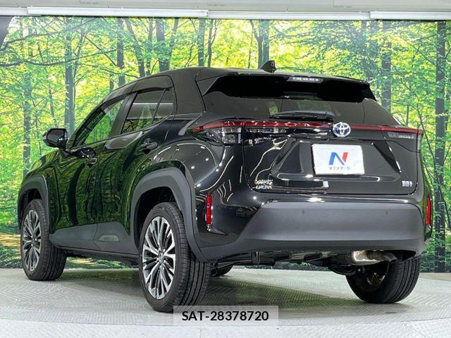 Toyota YARIS CROSS 2022-10 7227767-16