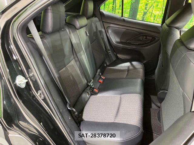 Toyota YARIS CROSS 2022-10 7227767-8
