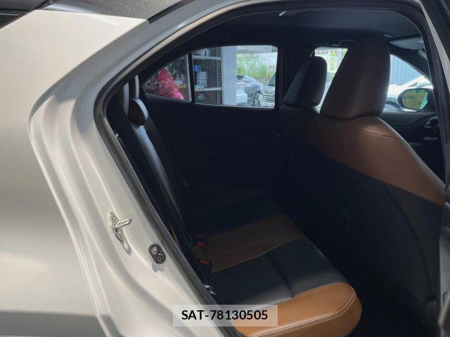 Toyota YARIS CROSS 2024-11 7227793-9