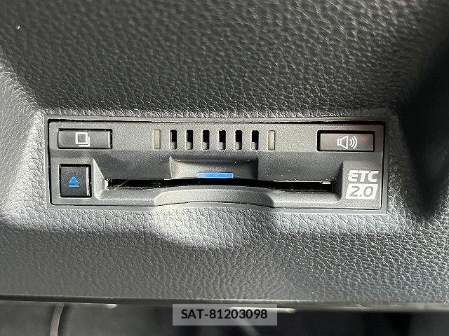 Toyota YARIS CROSS 2023-03 7227776-15
