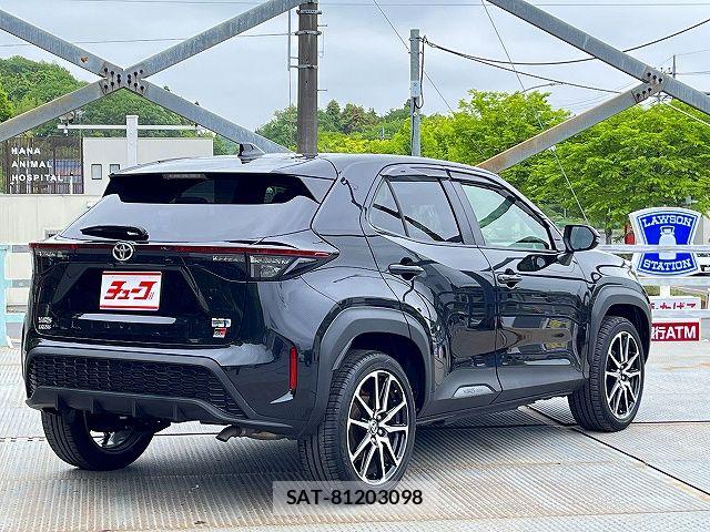 Toyota YARIS CROSS 2023-03 7227776-2