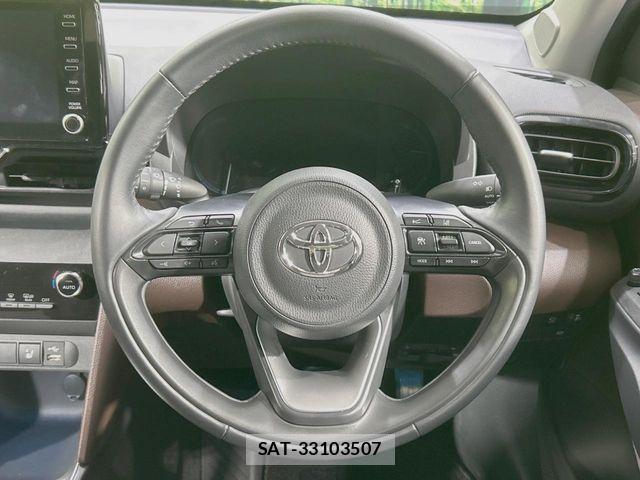 Toyota YARIS CROSS 2022-07 7227768-10