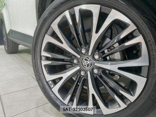 Toyota YARIS CROSS 2022-07 7227768-12