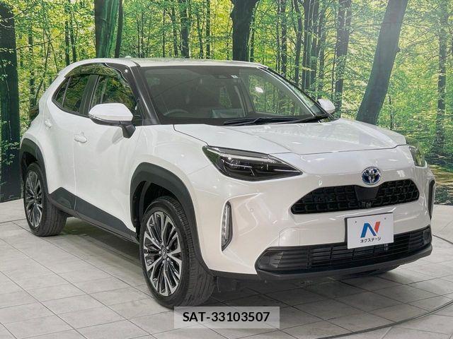 Toyota YARIS CROSS 2022-07 7227768-15