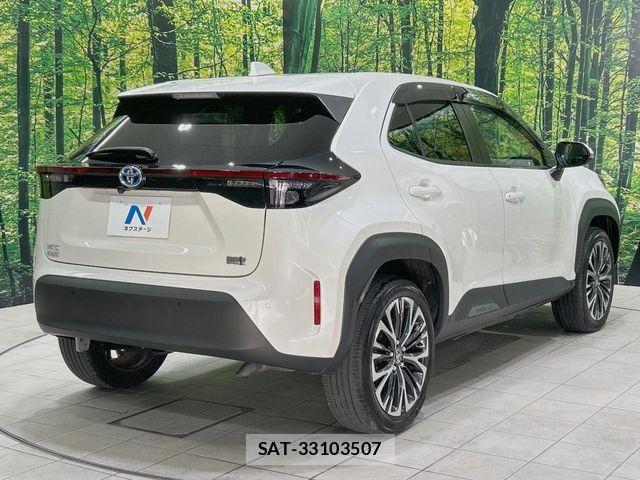Toyota YARIS CROSS 2022-07 7227768-16
