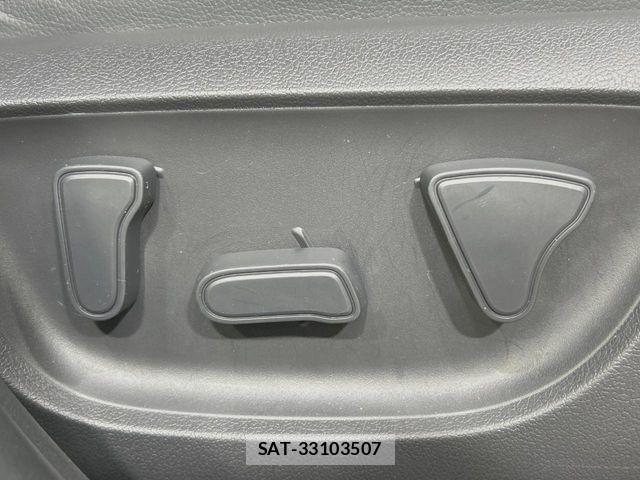 Toyota YARIS CROSS 2022-07 7227768-6