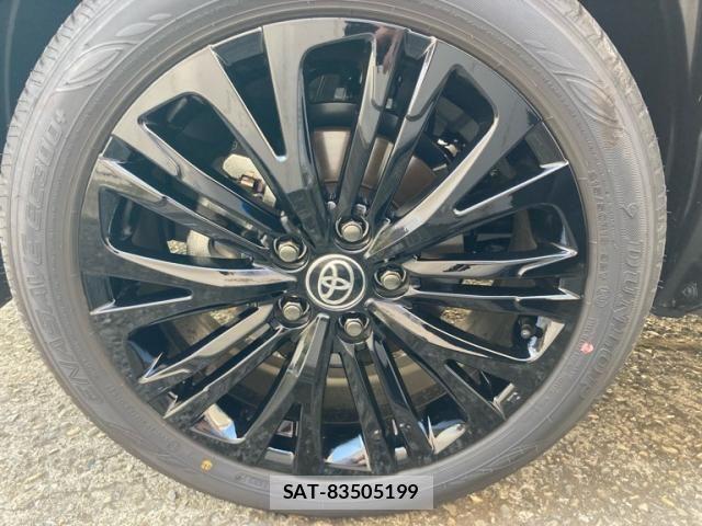 Toyota YARIS CROSS 2025-05 7227795-10