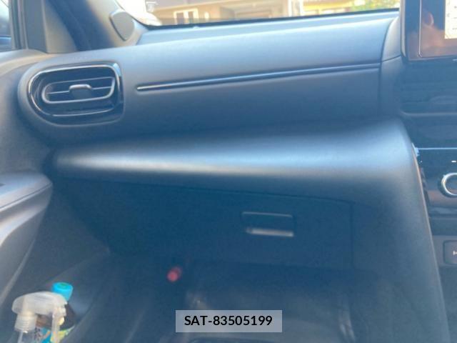 Toyota YARIS CROSS 2025-05 7227795-25