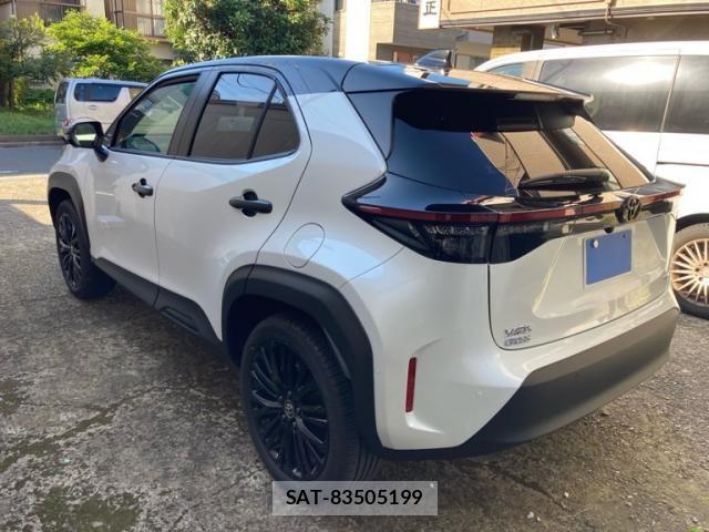 Toyota YARIS CROSS 2025-05 7227795-5