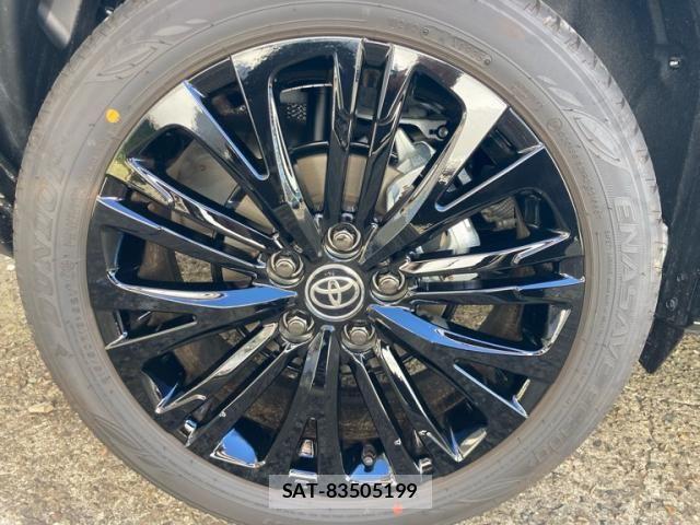 Toyota YARIS CROSS 2025-05 7227795-8