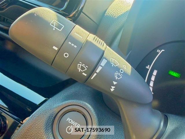 Toyota YARIS CROSS 2026-02 7227804-12