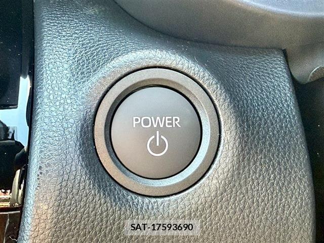 Toyota YARIS CROSS 2026-02 7227804-14