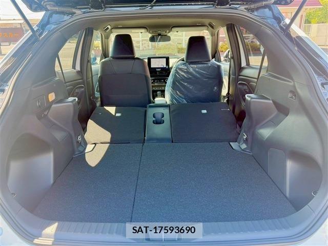 Toyota YARIS CROSS 2026-02 7227804-26
