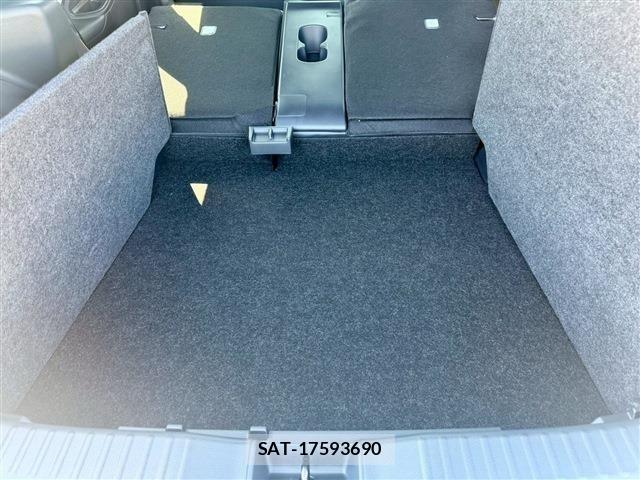 Toyota YARIS CROSS 2026-02 7227804-28