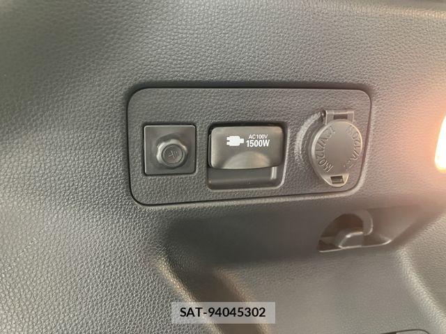 Toyota YARIS CROSS 2020-10 7227745-14