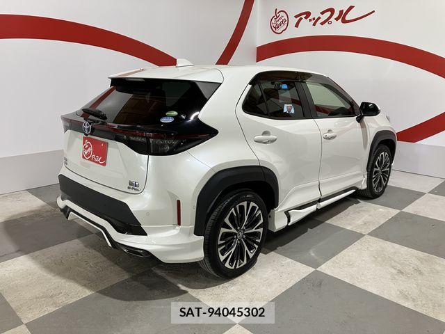 Toyota YARIS CROSS 2020-10 7227745-29
