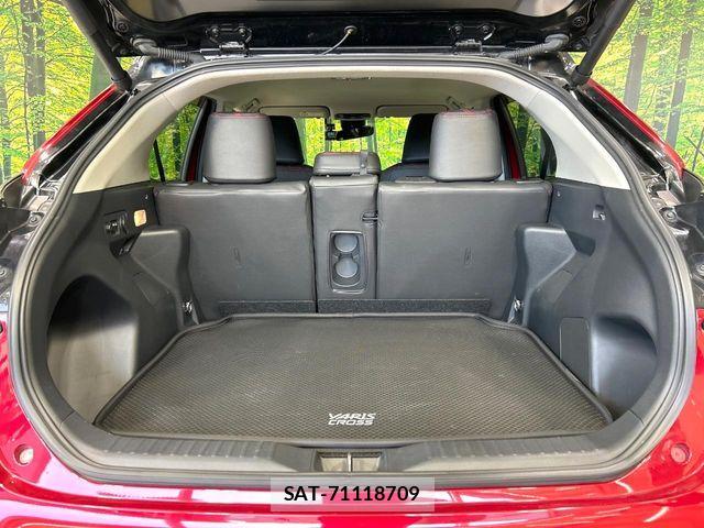 Toyota YARIS CROSS 2020-11 7227744-10