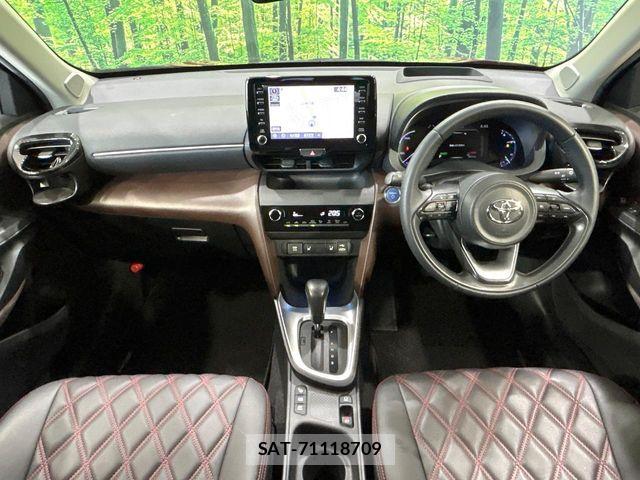 Toyota YARIS CROSS 2020-11 7227744-1