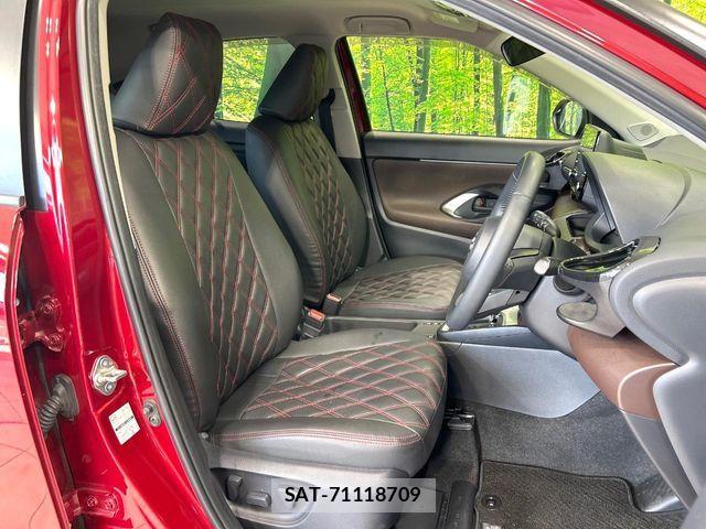 Toyota YARIS CROSS 2020-11 7227744-8