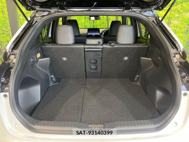 Toyota YARIS CROSS 2025-06 7227797-9