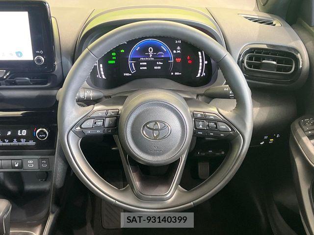 Toyota YARIS CROSS 2025-06 7227797-10