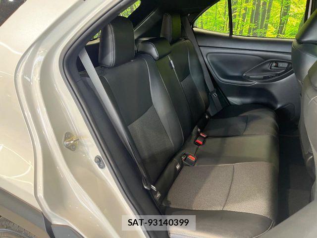 Toyota YARIS CROSS 2025-06 7227797-8