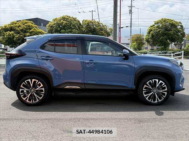 Toyota YARIS CROSS 2023-05 7227774-10