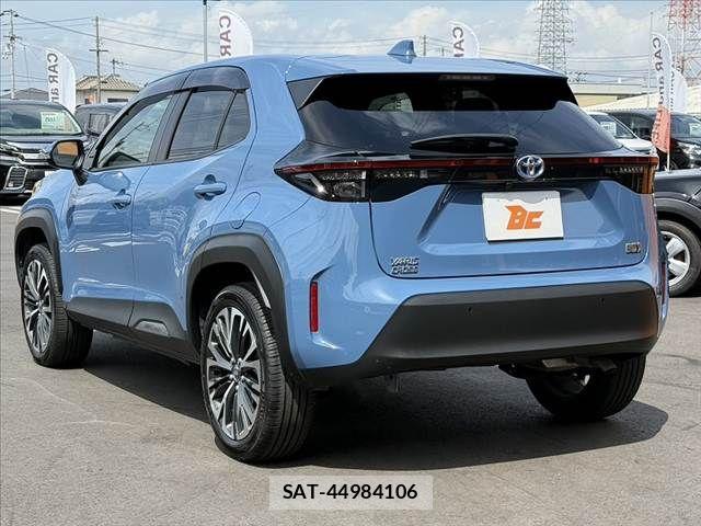 Toyota YARIS CROSS 2023-05 7227774-14