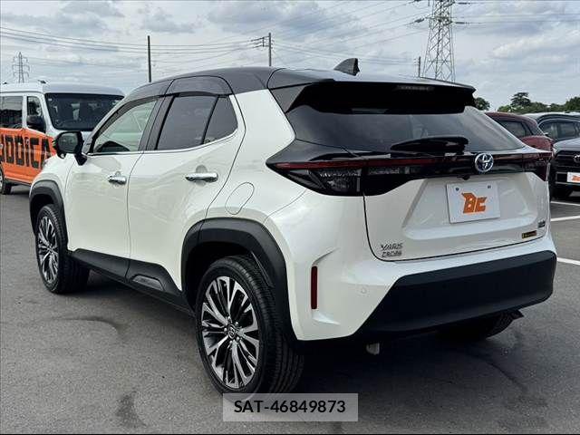 Toyota YARIS CROSS 2021-08 7227754-12