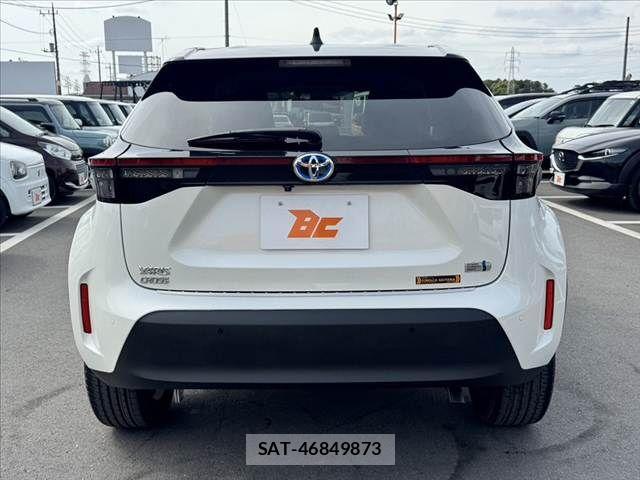 Toyota YARIS CROSS 2021-08 7227754-13