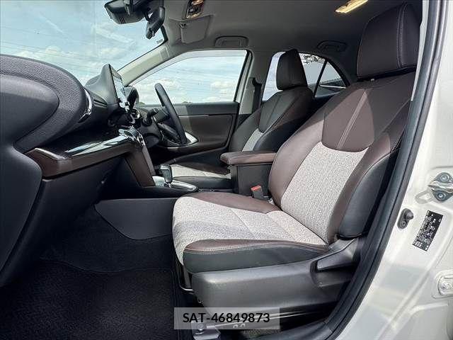 Toyota YARIS CROSS 2021-08 7227754-16