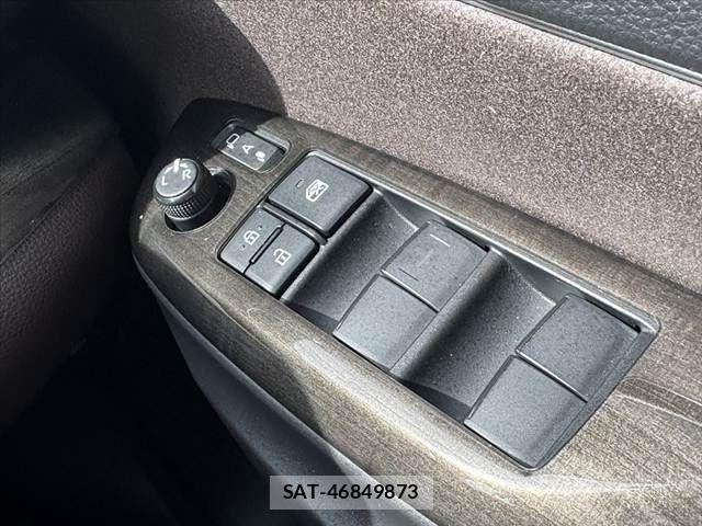 Toyota YARIS CROSS 2021-08 7227754-22