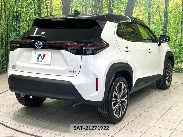 Toyota YARIS CROSS 2023-12 7227784-16