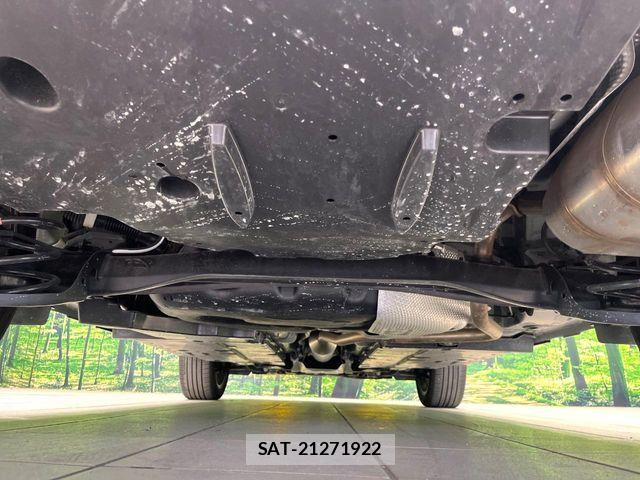 Toyota YARIS CROSS 2023-12 7227784-18