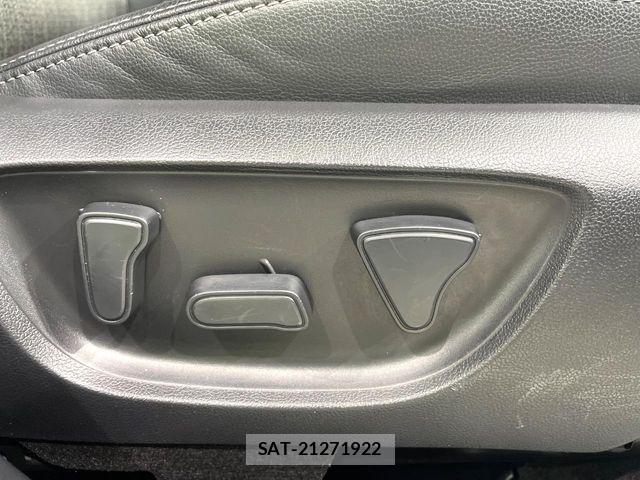 Toyota YARIS CROSS 2023-12 7227784-6