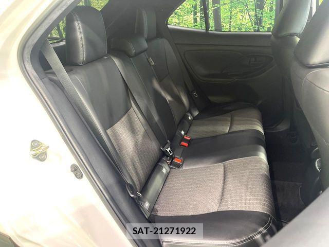 Toyota YARIS CROSS 2023-12 7227784-8