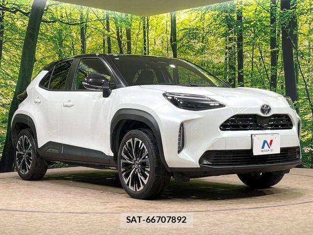 Toyota YARIS CROSS 2025-02 7227792-15