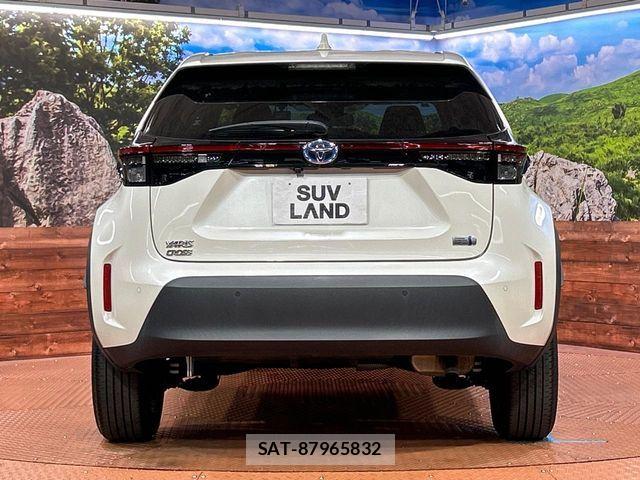 Toyota YARIS CROSS 2021-12 7227762-14