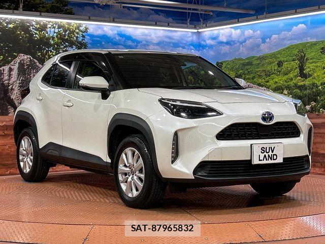 Toyota YARIS CROSS 2021-12 7227762-15