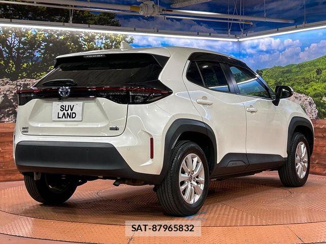 Toyota YARIS CROSS 2021-12 7227762-16