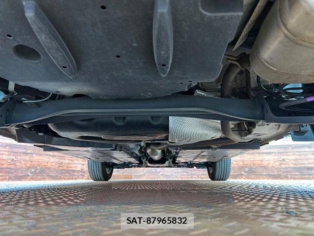 Toyota YARIS CROSS 2021-12 7227762-18