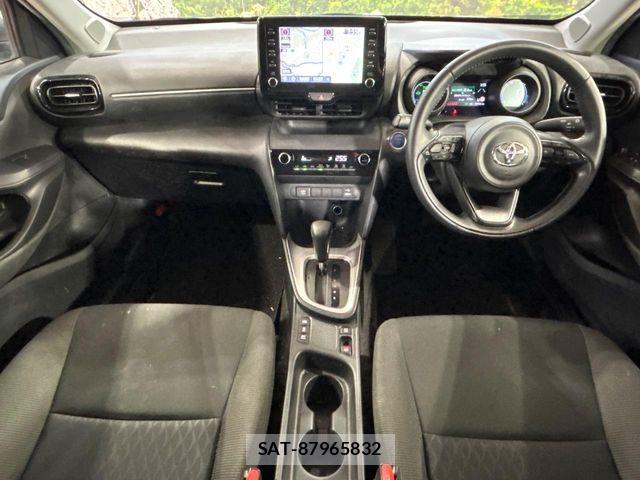 Toyota YARIS CROSS 2021-12 7227762-1
