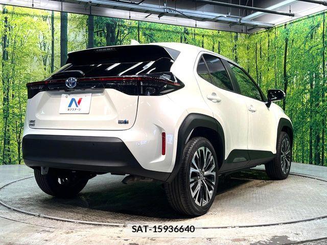 Toyota YARIS CROSS 2022-07 7227764-16