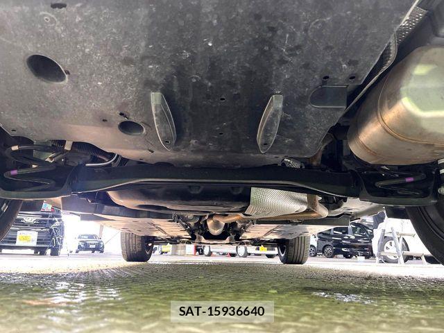 Toyota YARIS CROSS 2022-07 7227764-18